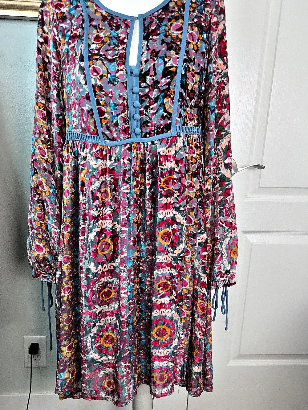 Anthropologie Aurelia Dress Floral Midi Dress in Blue & Pink Size Medium